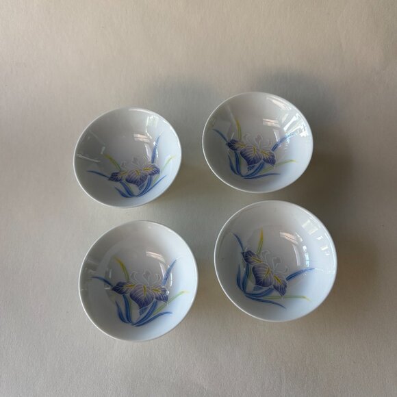 Set of 4- Vintage Sake Cups with Hand Painted Iris - Picture 1 of 9